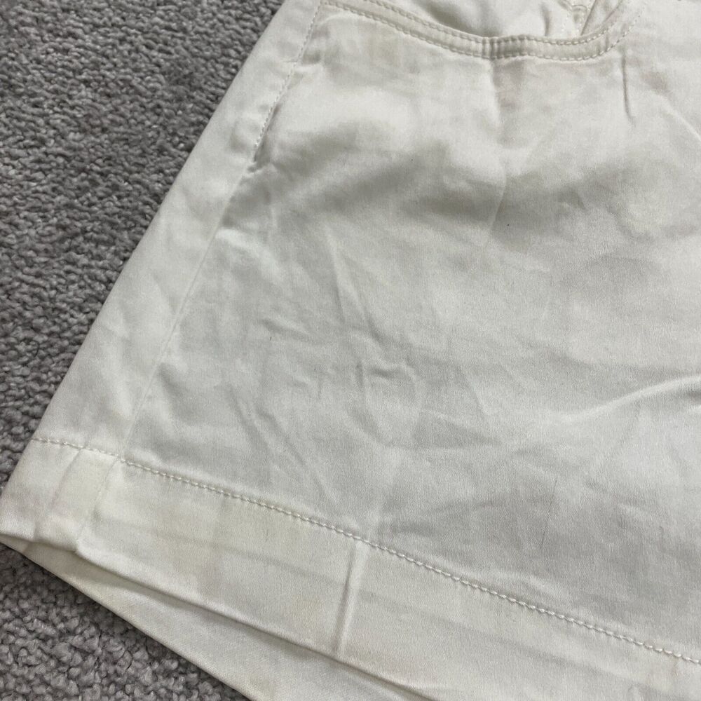 Miss Demeanor+ Bermuda Shorts Womens 14 White Mid Rise Stretch Cotton Casual NWT - Picture 9 of 10
